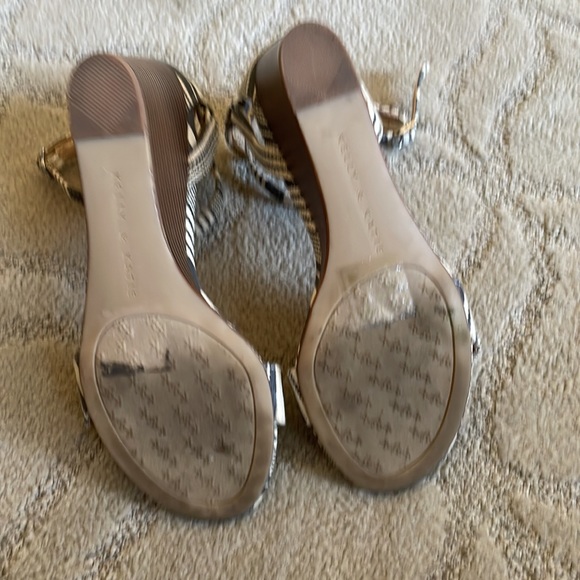 DSW Kelly and Katie Tamara size 7 sandal wedges - Picture 4 of 7
